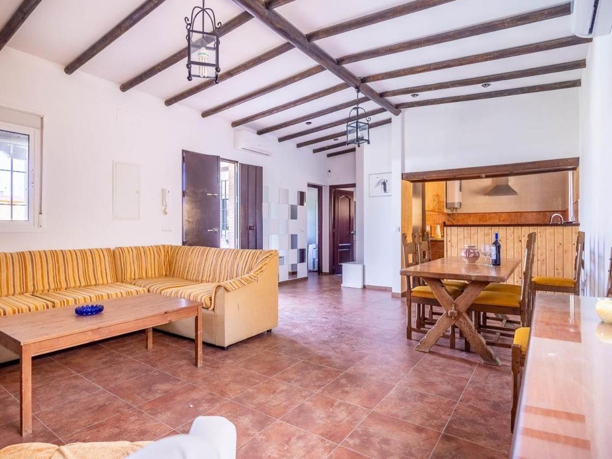Villa Santa Teresa Vacacional Sevilla Dos Hermanas Exteriör bild