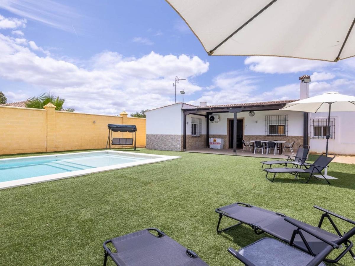 Villa Santa Teresa Vacacional Sevilla Dos Hermanas Exteriör bild