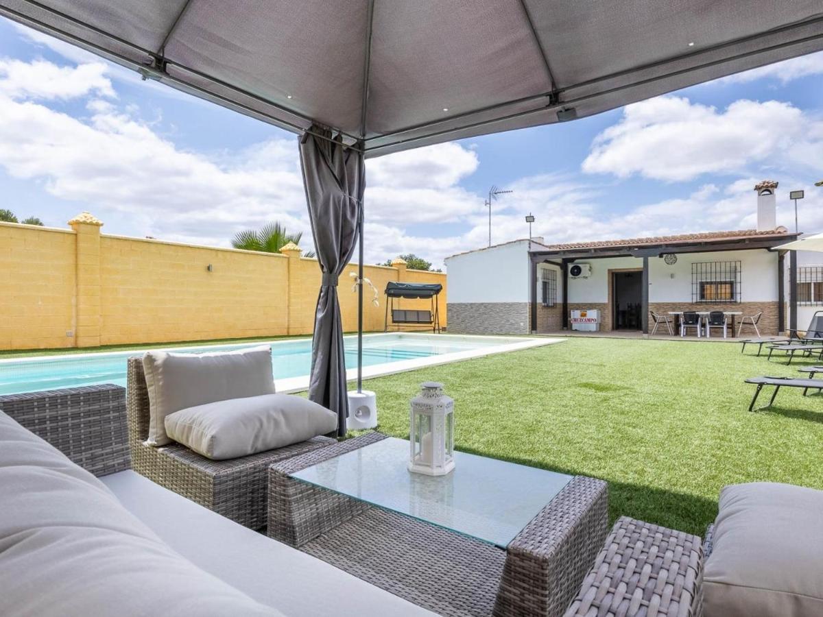 Villa Santa Teresa Vacacional Sevilla Dos Hermanas Exteriör bild